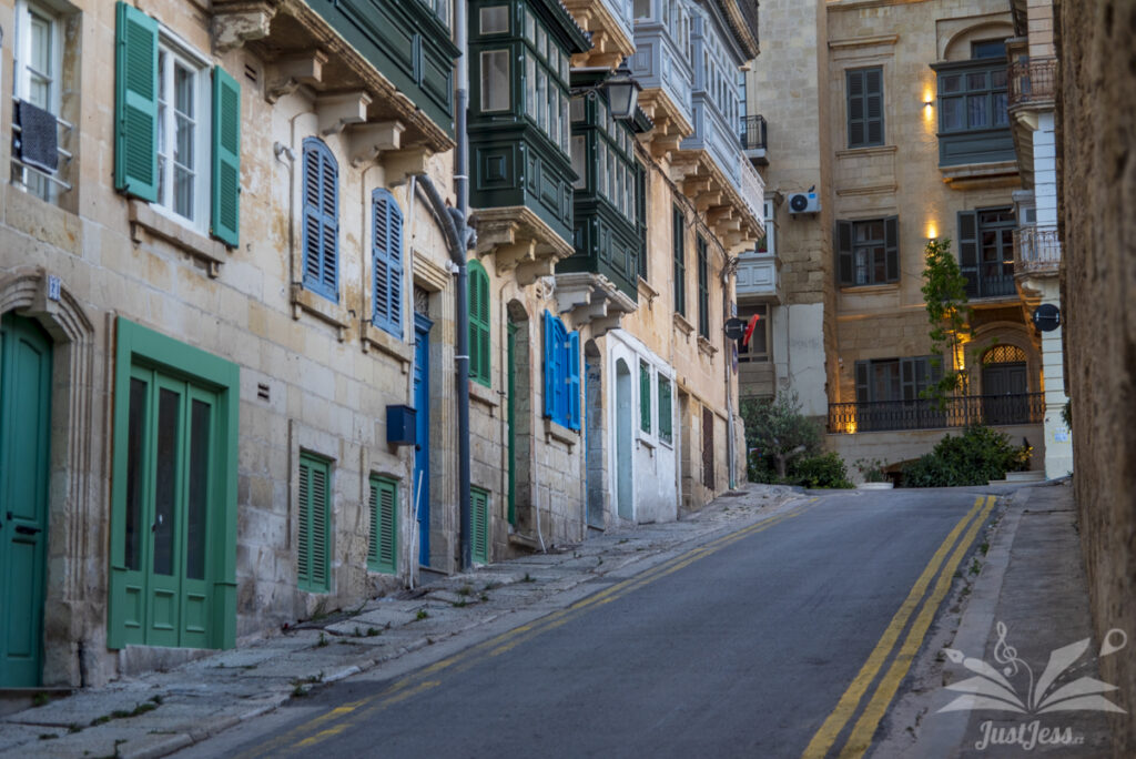 Valletta, June 2024. Nikon D750 + Helios 44-2 58mm f/2